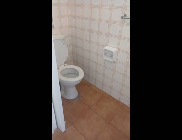 2 BEDROOM APARTMENT TO LET IN ESSENWOOD